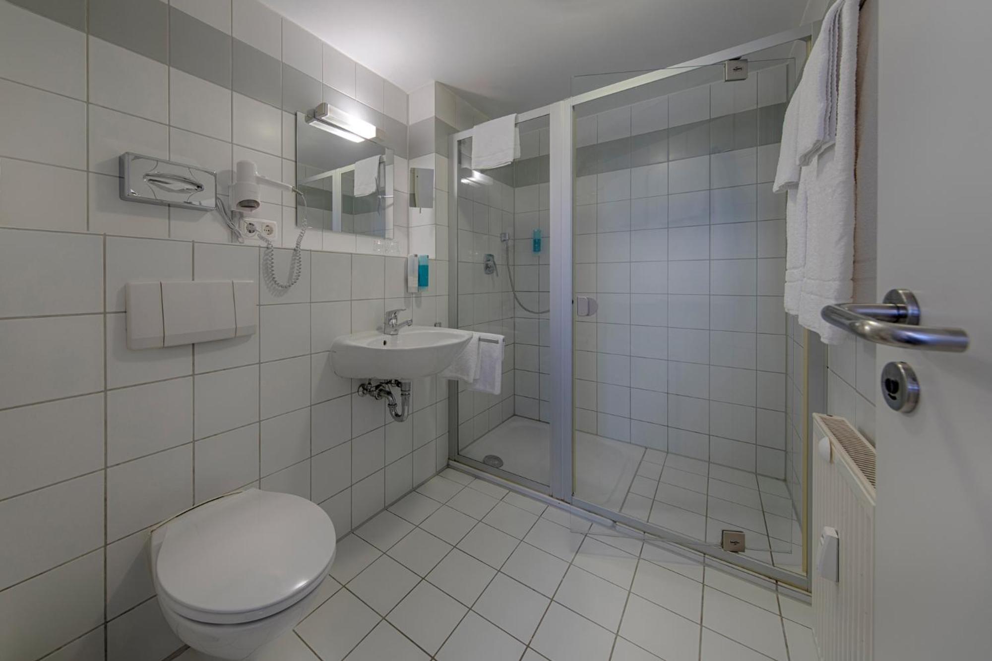 Western 3* Wetzlar