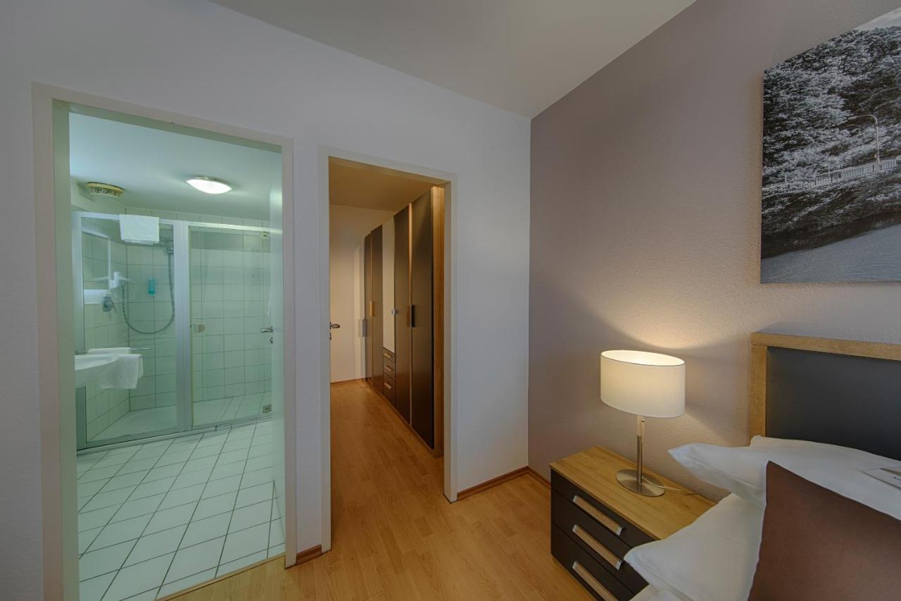 Western 3* Wetzlar